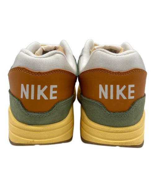 NIKE（ナイキ）NIKE (ナイキ) スニーカー オイルグリーン/ホワイト-セイル サイズ:27.5㎝の古着・服飾アイテム