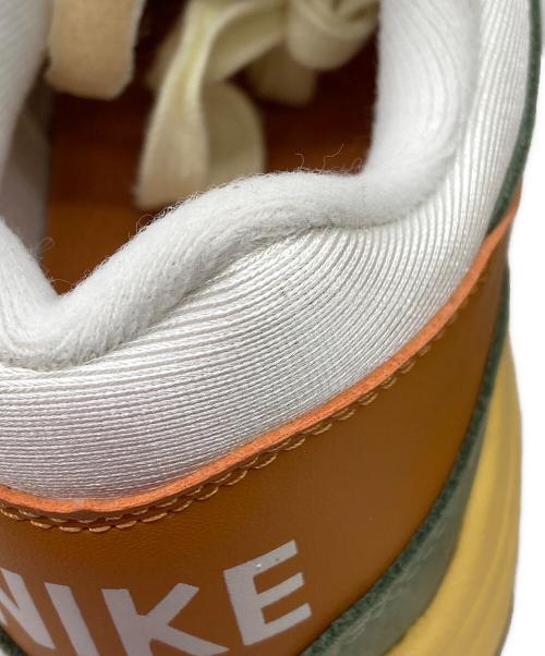 NIKE（ナイキ）NIKE (ナイキ) スニーカー オイルグリーン/ホワイト-セイル サイズ:27.5㎝の古着・服飾アイテム