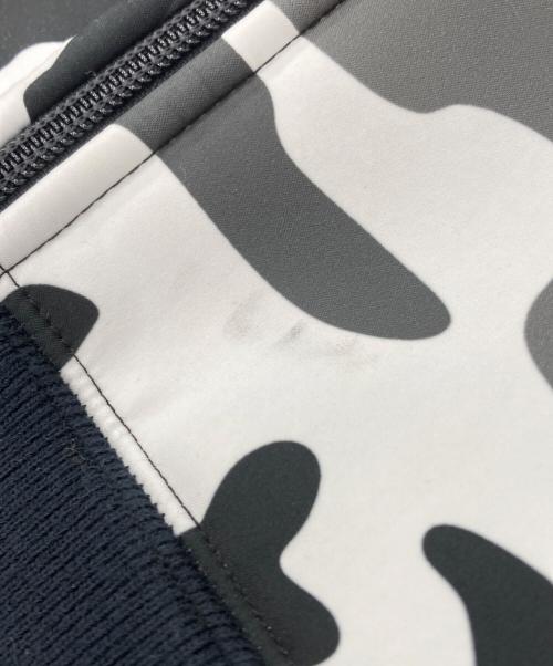 SUPREME（シュプリーム）Supreme (シュプリーム) パーカー グレー×ホワイト サイズ:Mの古着・服飾アイテム