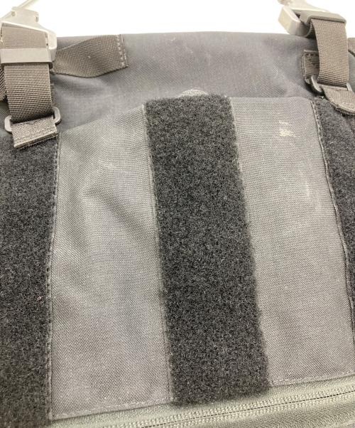 basiack（バジャック）basiack (バジャック) コブラバックルメッセンジャーバッグ ブラックの古着・服飾アイテム