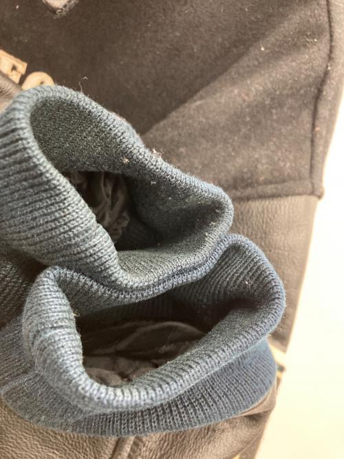 Neoblood（ネオブラッド）Neoblood (ネオブラッド) スタジャン ブラック サイズ:Fの古着・服飾アイテム