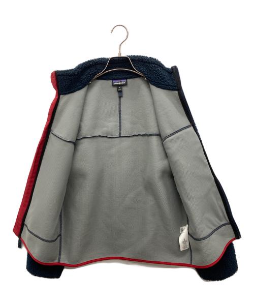 Patagonia（パタゴニア）Patagonia (パタゴニア) クラシックレトロXジャケット ネイビー×レッド サイズ:XSの古着・服飾アイテム
