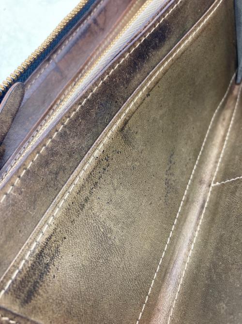 corbo（コルボ）CORBO (コルボ) ラウンドファスナー財布 ブラウンの古着・服飾アイテム