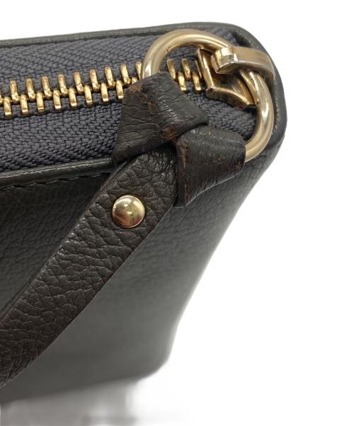 JIMMY CHOO（ジミーチュウ）JIMMY CHOO (ジミーチュウ) スタースタッズラウンドファスナー財布の古着・服飾アイテム