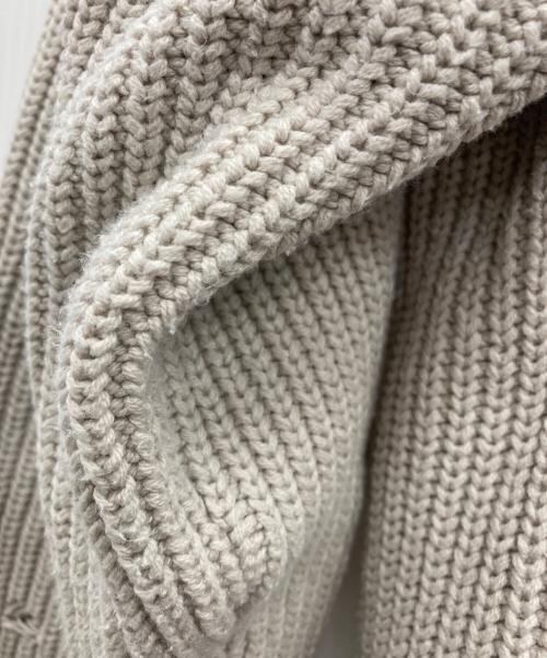 MAISON SPECIAL（メゾンスペシャル）MAISON SPECIAL (メゾンスペシャル) Embroidery Damage Prime-Over Crew Neck Knit Pullover グレーの古着・服飾アイテム