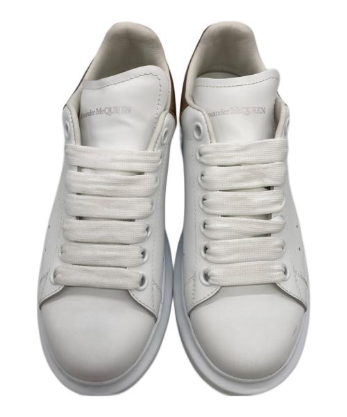 ALEXANDER McQUEEN（アレキサンダーマックイーン）ALEXANDER McQUEEN (アレキサンダーマックイーン) オーバーサイズドスニーカー ホワイト×メタリック サイズ:36の古着・服飾アイテム