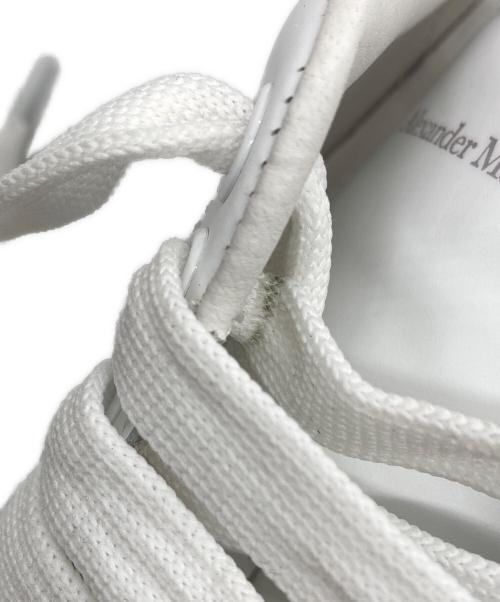 ALEXANDER McQUEEN（アレキサンダーマックイーン）ALEXANDER McQUEEN (アレキサンダーマックイーン) オーバーサイズドスニーカー ホワイト×メタリック サイズ:36の古着・服飾アイテム