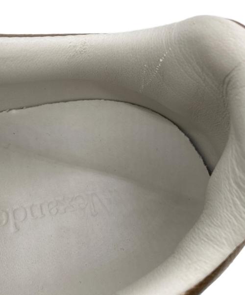 ALEXANDER McQUEEN（アレキサンダーマックイーン）ALEXANDER McQUEEN (アレキサンダーマックイーン) オーバーサイズドスニーカー ホワイト×メタリック サイズ:36の古着・服飾アイテム