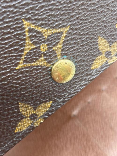 LOUIS VUITTON（ルイ ヴィトン）LOUIS VUITTON (ルイ ヴィトン) ポルトトレゾール エテュイ パピエの古着・服飾アイテム