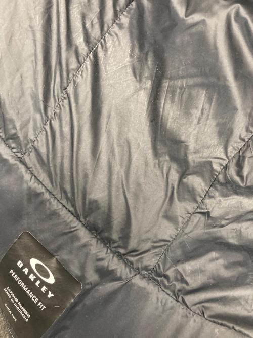 OAKLEY（オークリー）OAKLEY (オークリー) キルティングジャケット オリーブ サイズ:XXLの古着・服飾アイテム