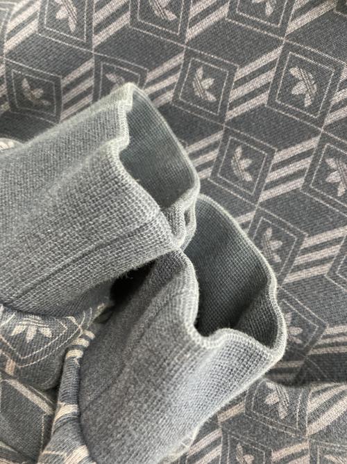 adidas（アディダス）adidas (アディダス) スウェット ネイビー サイズ:Oの古着・服飾アイテム