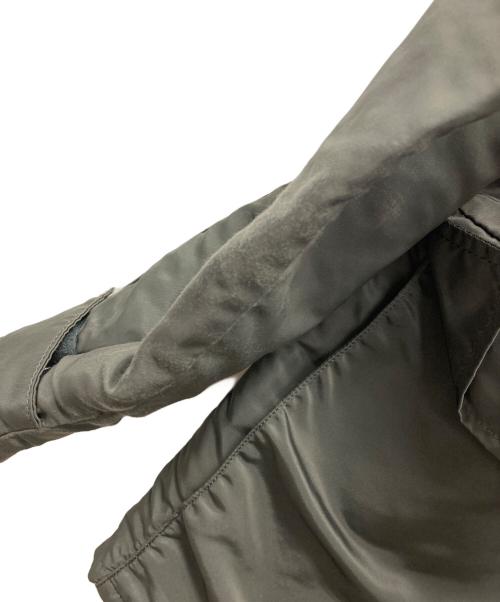 ALPHA INDUSTRIES（アルファインダストリーズ）ALPHA INDUSTRIES (アルファインダストリーズ) フライトジャケット オリーブ サイズ:Sの古着・服飾アイテム