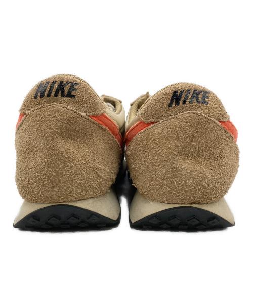 NIKE（ナイキ）NIKE (ナイキ) スニーカー ベージュ×オレンジ サイズ:28.0の古着・服飾アイテム