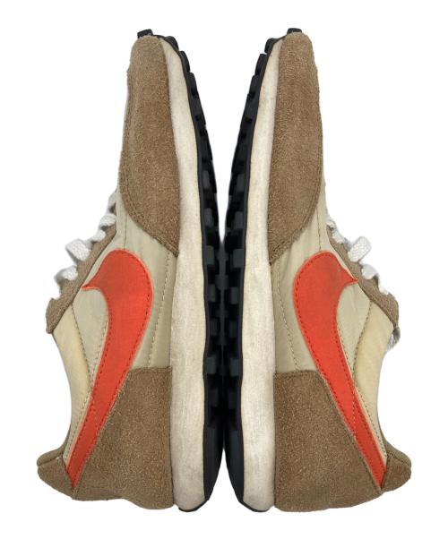 NIKE（ナイキ）NIKE (ナイキ) スニーカー ベージュ×オレンジ サイズ:28.0の古着・服飾アイテム