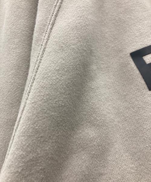 ESSENTIALS（エッセンシャルズ）ESSENTIALS (エッセンシャルズ) プルオーバーパーカー オリーブ サイズ:Mの古着・服飾アイテム