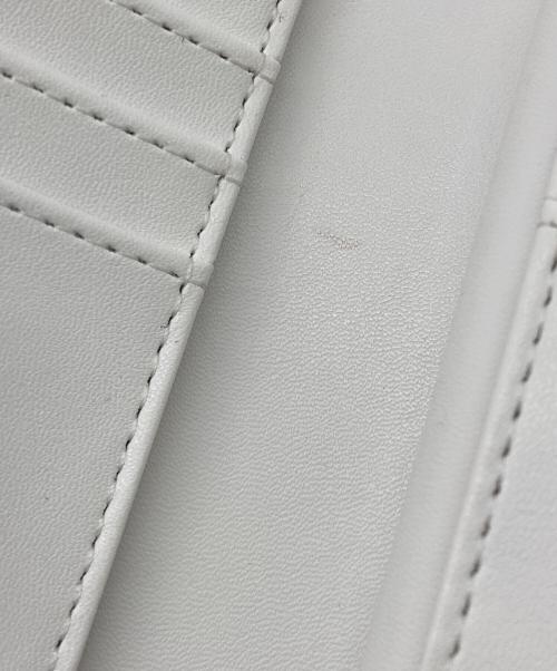 MICHAEL KORS（マイケルコース）MICHAEL KORS (マイケル・コース) 2つ折り財布 ホワイトの古着・服飾アイテム