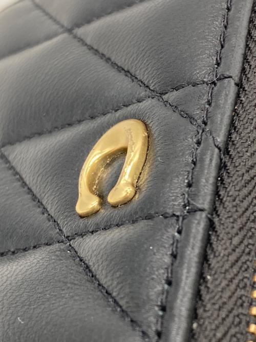 COACH（コーチ）COACH (コーチ) スモールジップアラウンドカードケース ブラックの古着・服飾アイテム