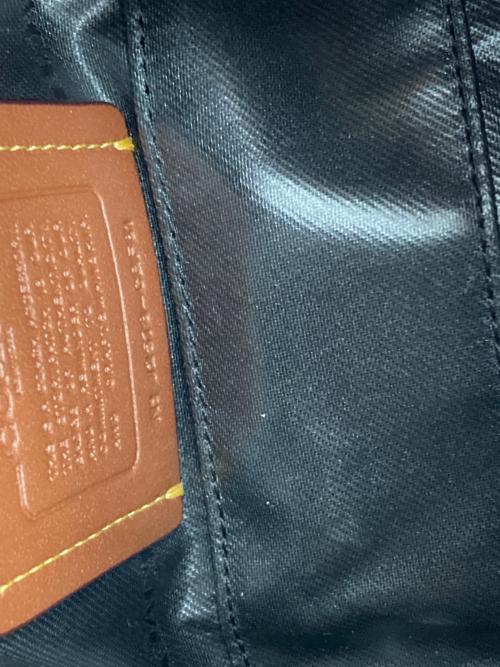 COACH（コーチ）COACH (コーチ) エッセンシャルミニコスメティックポーチ ブラックの古着・服飾アイテム