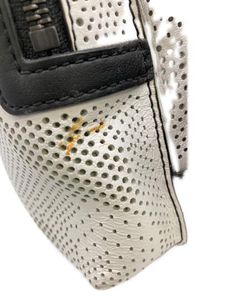 MICHAEL KORS（マイケルコース）MICHAEL KORS (マイケルコース) Henry Camo Perforated Leather Backpack ホワイトの古着・服飾アイテム