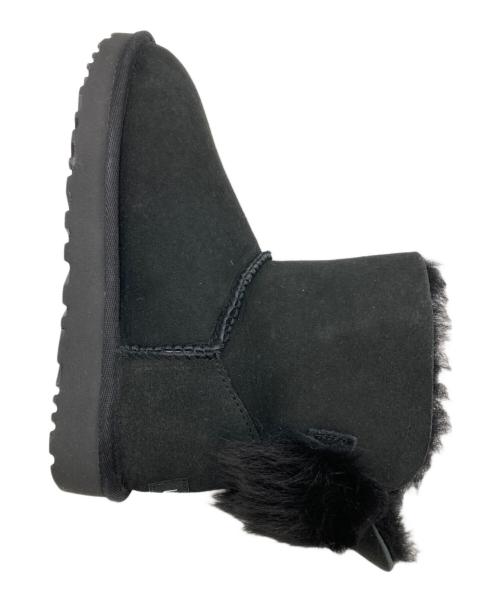 UGG（アグ）UGG (アグ) フラッフ ボウ ミニ ブラック サイズ:24.0の古着・服飾アイテム