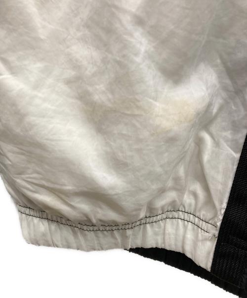 NIKE（ナイキ）NIKE (ナイキ) ナイロンジャケット ブラック×レッド サイズ:XXLの古着・服飾アイテム
