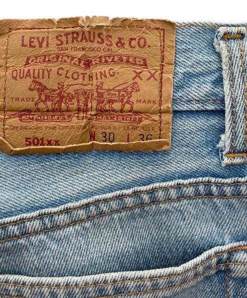 LEVI'S（リーバイス）LEVI'S (リーバイス) デニムパンツ ブルー サイズ:W30の古着・服飾アイテム