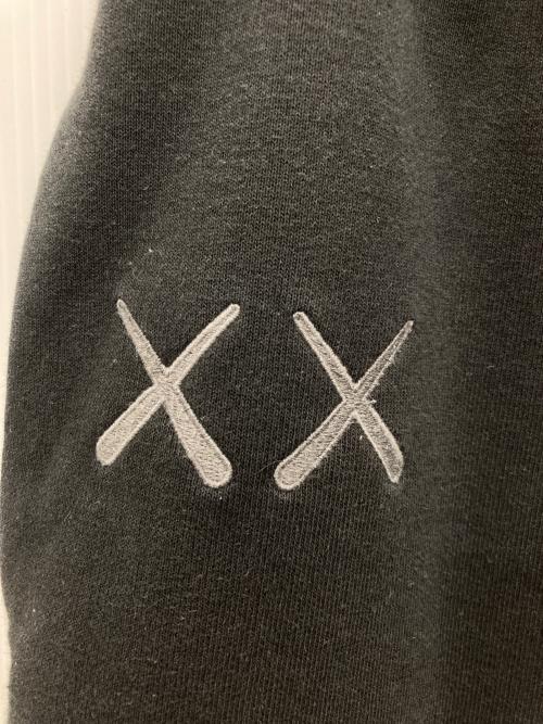 THE NORTH FACE（ザ ノース フェイス）THE NORTH FACE (ザ ノース フェイス) KAWS (カウズ) スウェットロゴパンツ ブラック サイズ:Sの古着・服飾アイテム