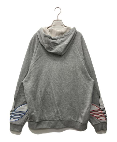 adidas（アディダス）adidas (アディダス) アディカラー トリコロール トレフォイル パーカー グレー サイズ:XOの古着・服飾アイテム