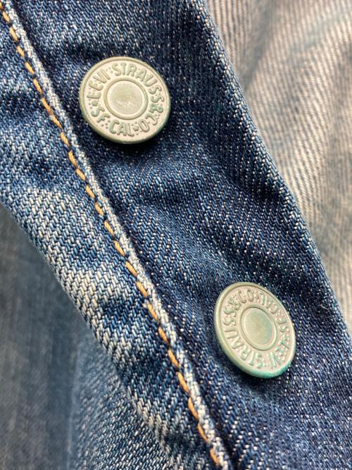 LEVI'S（リーバイス）LEVI'S (リーバイス) デニムパンツ ネイビー サイズ:W34の古着・服飾アイテム