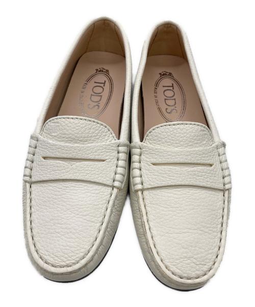 TOD'S（トッズ）TOD'S (トッズ) ドライビングシューズ アイボリー サイズ:34 1/2の古着・服飾アイテム