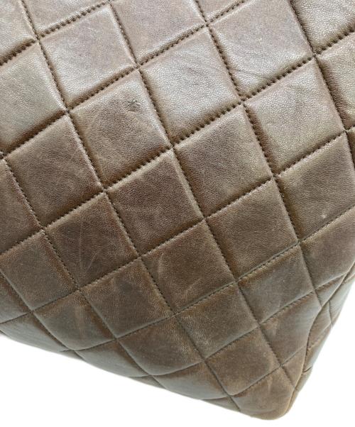 CHANEL（シャネル）CHANEL (シャネル) チェーンショルダーバッグ ブラウンの古着・服飾アイテム
