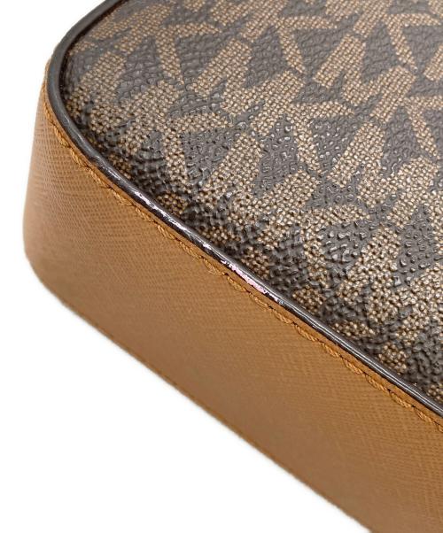 MICHAEL KORS（マイケルコース）MICHAEL KORS (マイケルコース) ショルダーバッグ ブラウンの古着・服飾アイテム