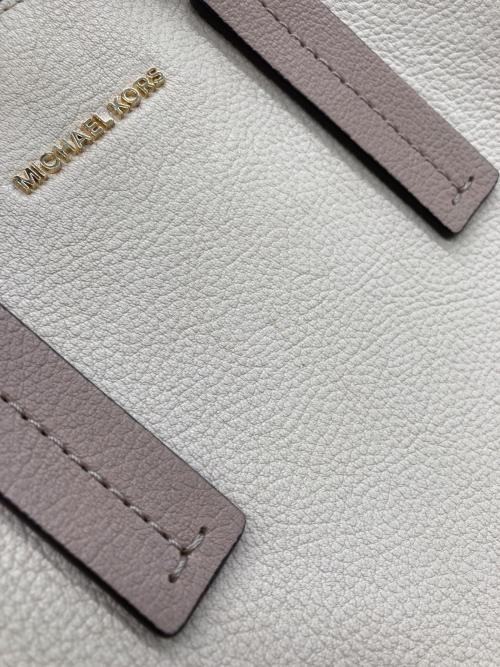MICHAEL KORS（マイケルコース）MICHAEL KORS (マイケルコース) 2WAYバッグ ベージュの古着・服飾アイテム