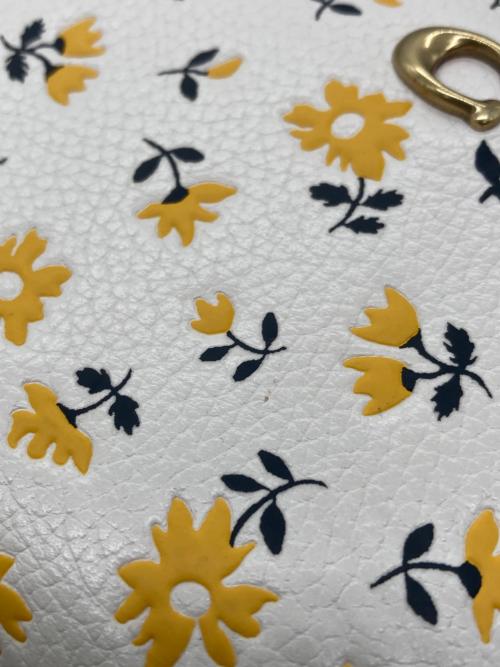 COACH（コーチ）COACH (コーチ) 2つ折り財布の古着・服飾アイテム