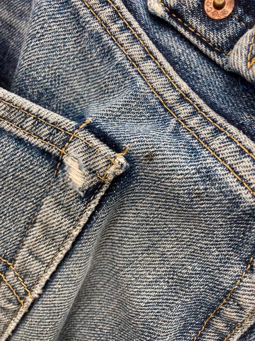 LEVI'S（リーバイス）LEVI'S (リーバイス) デニムハーフパンツ ブルー サイズ:W34の古着・服飾アイテム