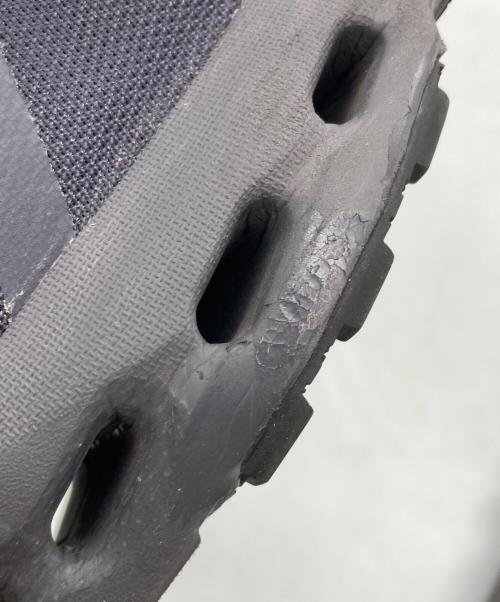 on（オン）on (オン) Cloudsurfer Trail 3 グレー サイズ:26.0の古着・服飾アイテム