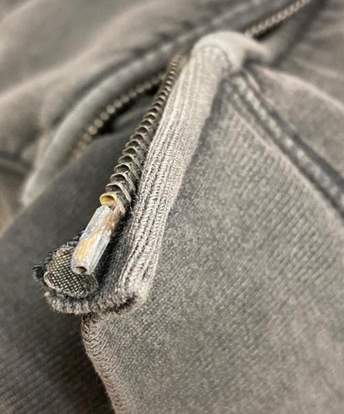 LEVI'S（リーバイス）LEVI'S (リーバイス) HAYES BOXY フルジップ スウェットシャツ ブラック サイズ:Sの古着・服飾アイテム