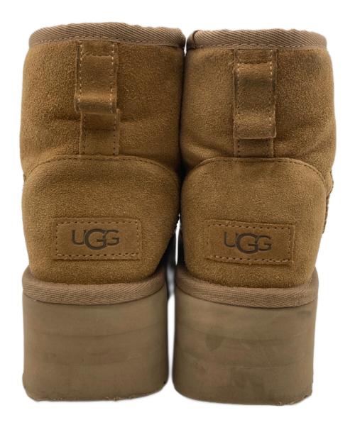 UGG（アグ）UGG (アグ) CLASSIC MINI PLATFORM ベージュ サイズ:23.0の古着・服飾アイテム