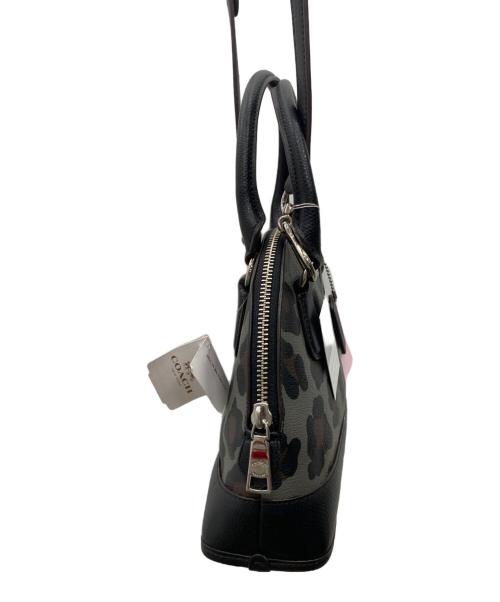 COACH（コーチ）COACH (コーチ) ラグジュアリー ミニ コーラ ドームド オセロット プリント 2WAYバッグ ブラック×グレー 未使用品の古着・服飾アイテム