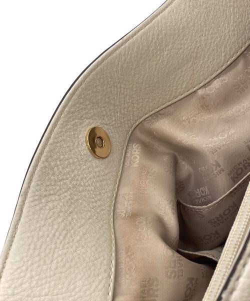 MICHAEL KORS（マイケルコース）MICHAEL KORS (マイケルコース) 2wayハンドバッグ ベージュの古着・服飾アイテム