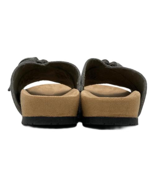 MINNETONKA（ミネトンカ）MINNETONKA (ミネトンカ) クロスベルトサンダル グレー サイズ:9M 未使用品の古着・服飾アイテム