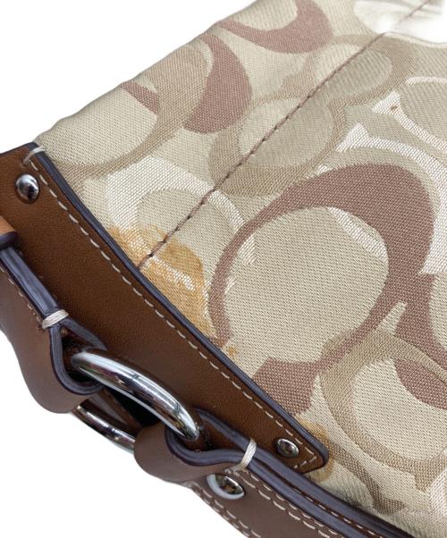 COACH（コーチ）COACH (コーチ) カーリー ターンロック ショルダーバッグ ゴールドの古着・服飾アイテム