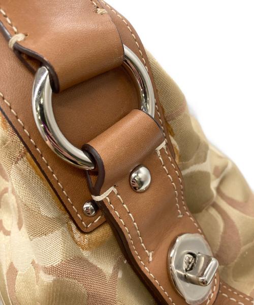 COACH（コーチ）COACH (コーチ) カーリー ターンロック ショルダーバッグ ゴールドの古着・服飾アイテム