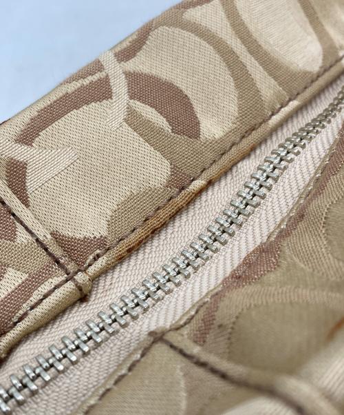 COACH（コーチ）COACH (コーチ) カーリー ターンロック ショルダーバッグ ゴールドの古着・服飾アイテム