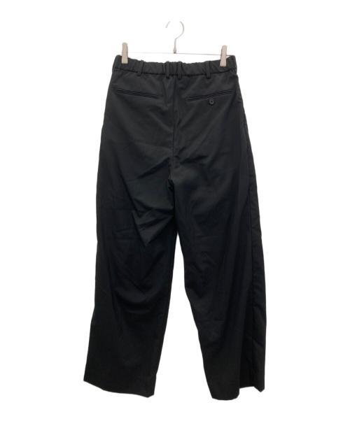 MARKAWARE（マーカウェア）MARKAWARE (マーカウェア) CLASSIC FIT DOUBLE PLEATED TROUSERS ORGANIC WOOL 2/80 TROPICAL ブラック サイズ:1の古着・服飾アイテム