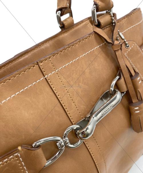 COACH（コーチ）COACH (コーチ) ハンプトンズ レザー キャリーオール ブラウンの古着・服飾アイテム