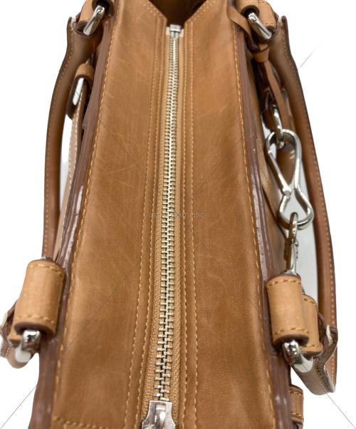COACH（コーチ）COACH (コーチ) ハンプトンズ レザー キャリーオール ブラウンの古着・服飾アイテム