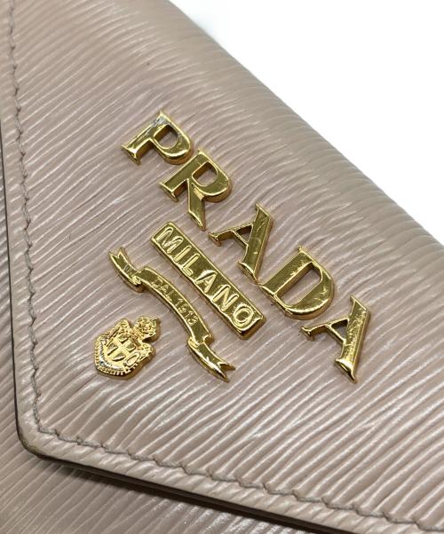 PRADA（プラダ）PRADA (プラダ) 3つ折り財布 ベージュの古着・服飾アイテム