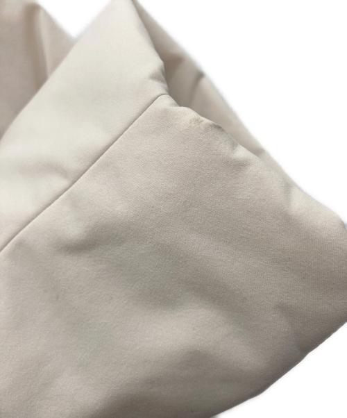 UNITED ARROWS（ユナイテッドアローズ）UNITED ARROWS (ユナイテッドアローズ) パディングマフラーコート ホワイト サイズ:38の古着・服飾アイテム