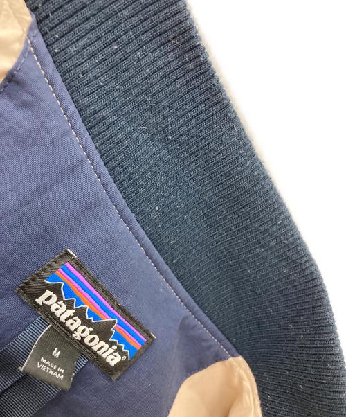 Patagonia（パタゴニア）Patagonia (パタゴニア) RETRO-X BOMBER JACKET アイボリー サイズ:Mの古着・服飾アイテム